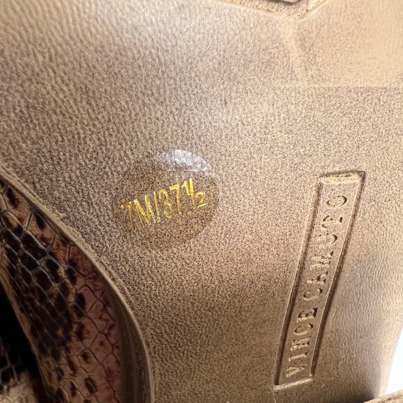 Vince Camuto Gigietta Bootie Snakeskin Stacked Wood Heel Split Shaft Size 7M - Picture 8 of 10